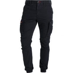 Bojówki męskie: Superdry ROOKIE GRIP Bojówki midnight navy