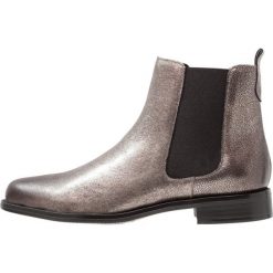 Botki damskie: Andre CARAMEL Botki argent