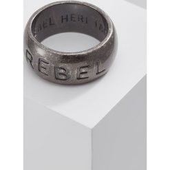 Sygnety męskie: Rebel Heritage REBEL STAMP BAND Pierścionek black