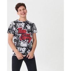 Koszulka Tom and Jerry - Czarny. Czarne koszulki męskie House, s, bez wzorów, bez kołnierzyka, bez rękawów. W wyprzedaży za 39,99 zł.