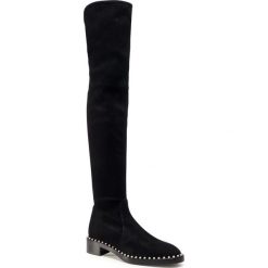 Muszkieterki STUART WEITZMAN - Lowland Pearl S4012 Black. Czarne kozaki damskie Stuart Weitzman, ze skóry, bez obcasa, bez zapięcia. Za 4029,00 zł.