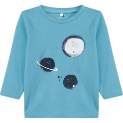 Koszulka "Retur" w kolorze niebieskim. Niebieskie t-shirty chłopięce z długim rękawem Name it Baby, z bawełny. W wyprzedaży za 25,95 zł.