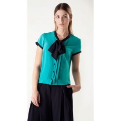 Bluzka w kolorze miętowo-granatowym. Niebieskie bluzki damskie Far Far Fashion, Ryłko by Agnes&Paul, bez wzorów, z okrągłym kołnierzem, bez rękawów. W wyprzedaży za 59,95 zł.