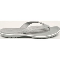 Crocs - Japonki. Szare klapki damskie Crocs, bez wzorów, z gumy, bez obcasa, na obcasie. W wyprzedaży za 79,90 zł.