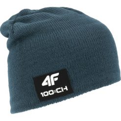Czapka uniseks Kamil Stoch Collection CAU502 - morska zieleń. Żółte czapki męskie marki 4f, na zimę, z aplikacjami, z polaru. W wyprzedaży za 49,99 zł.