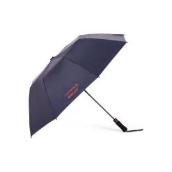 Parasol do golfa 100 UV. Niebieskie parasole marki INESIS. Za 49,99 zł.