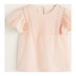 Mango Kids - Top dziecięcy Campra 110-152 cm. Czerwone bluzki dziewczęce Mango Kids, z haftami, z bawełny, z okrągłym kołnierzem, z krótkim rękawem, krótkie, bez kaptura. W wyprzedaży za 35,90 zł.