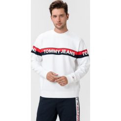 Tommy Jeans Bluza Biały. Białe bluzy męskie Tommy Jeans, xxl, z nadrukiem, z elastanu, bez kołnierzyka, bez rękawów, bez kaptura. Za 428,95 zł.