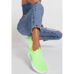 Limonkowe Buty Sportowe Miravien. Buty sportowe damskie Renee, bez wzorów, sportowe. W wyprzedaży za 64,99 zł.