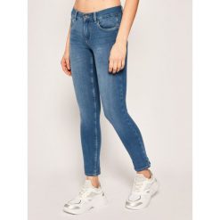 Jeansy Slim Fit Liu Jo UA0006 D4471. Niebieskie jeansy damskie Liu Jo. W wyprzedaży za 449,00 zł.