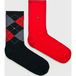 Tommy Hilfiger - Skarpetki (2-pack). Czerwone skarpetki damskie marki TOMMY HILFIGER, z elastanu. Za 54,90 zł.