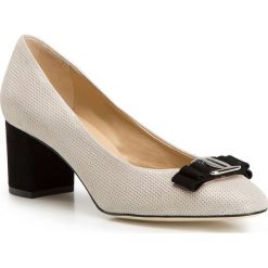 Buty damskie. Brązowe czółenka damskie Wittchen, ze skóry. W wyprzedaży za 439,90 zł.