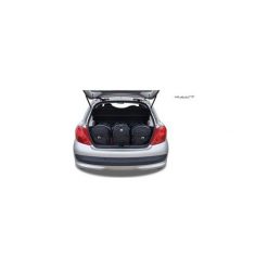 PEUGEOT 207, 2006- TORBY DO BAGAŻNIKA 3 SZT KJUST - 7032002. Szare torby podróżne KJUST, bez wzorów, z kauczuku, klasyczne. Za 779,00 zł.