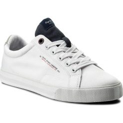Tenisówki PEPE JEANS - New North Tennis PMS30422 Navy 595. Białe półbuty męskie marki Pepe Jeans, na co dzień, bez wzorów, z jeansu, eleganckie, bez zapięcia. W wyprzedaży za 159,00 zł.