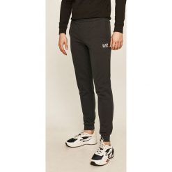 EA7 Emporio Armani - Spodnie. Czarne spodnie męskie EA7 Emporio Armani, s, z aplikacjami, z bawełny. Za 379,90 zł.