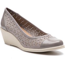 Półbuty CLARA BARSON - LS4851-02 Grey. Szare półbuty damskie Clara Barson, bez wzorów, ze skóry ekologicznej, bez obcasa, na koturnie, bez zapięcia. Za 89,99 zł.