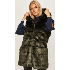 Guess Jeans - Bezrękawnik. Zielone kurtki damskie Guess Jeans, s, z aplikacjami, z poliesteru, z kapturem. Za 769,90 zł.