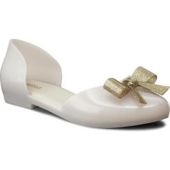 Półbuty MELISSA - Angel Ad 31859 Beige 01867. Brązowe półbuty damskie Melissa, bez wzorów, z tworzywa sztucznego, bez obcasa, na obcasie, bez zapięcia. W wyprzedaży za 139,00 zł.