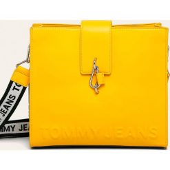 Tommy Jeans - Torebka. Żółte listonoszki damskie Tommy Jeans, w paski, z jeansu, na ramię, duże, bez dodatków. Za 559,90 zł.