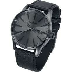 Nixon Sentry Leather - Gunmetal / Black Zegarek na rękę czarny. Czarne zegarki męskie marki Nixon, ze stali. Za 649,90 zł.