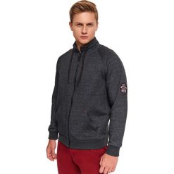 Bluza ze stójką gładka. Niebieskie bluzy męskie Top Secret, na zimę, m, bez wzorów, z dzianiny, ze stójką, bez rękawów, bez kaptura. Za 119,99 zł.