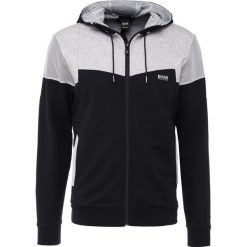 BOSS ATHLEISURE SAGGY Bluza rozpinana black. Czarne bluzy męskie BOSS Athleisure, xl, z poliesteru. W wyprzedaży za 561,75 zł.