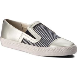 Tenisówki GEOX - D Giyo B D829FB 0AWNF CF41N Navy/Lt Silver. Szare półbuty damskie Geox, bez wzorów, z gumy, bez obcasa, na płaskiej podeszwie, bez zapięcia. W wyprzedaży za 269,00 zł.