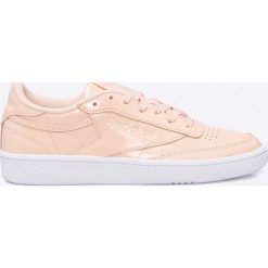 Reebok Classic - Buty Club C 85 Patent. Pomarańczowe buty sportowe damskie Reebok Classic, bez wzorów, ze skóry, sportowe, reebok classic. W wyprzedaży za 239,90 zł.