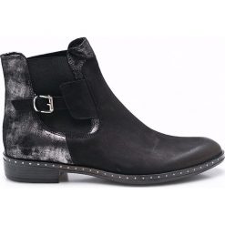 Carinii - Botki. Czarne buty zimowe damskie marki Carinii, z materiału, na obcasie. W wyprzedaży za 179,90 zł.