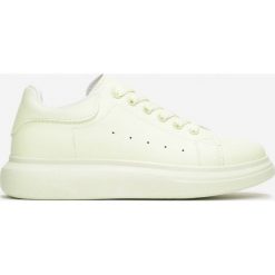 Miętowe Sneakersy Thashi. Zielone sneakersy damskie Born2be. Za 89,99 zł.
