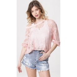 Różowa Bluzka Triple Space. Bluzki damskie Born2be. Za 14,99 zł.