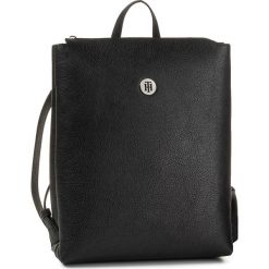 Plecak TOMMY JEANS - Th Core Backpack AW0AW07682 BDS. Czarne plecaki damskie Tommy Jeans, bez wzorów, z jeansu, klasyczne. Za 699,00 zł.
