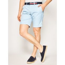 Szorty materiałowe TOMMY HILFIGER MW0MW10897. Niebieskie spodenki i szorty męskie TOMMY HILFIGER, m, bez wzorów, z bawełny. W wyprzedaży za 199,00 zł.
