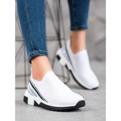 AŻurowe slipony fashion. Trampki i tenisówki damskie SHELOVET, bez wzorów, bez zapięcia. Za 89,00 zł.