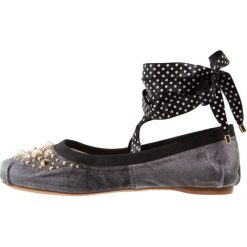 Baleriny damskie lakierowane: Topshop KISSES Baleriny z zapięciem grey