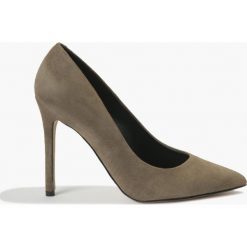 Czółenka Khaki Donna. Brązowe czółenka marki Badura. Za 295,99 zł.