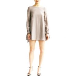 Wełniana sukienka w kolorze beżowym. Brązowe sukienki damskie MARLU, z wełny, z okrągłym kołnierzem, długie, mini. W wyprzedaży za 377,95 zł.