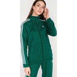 Adidas Originals Bluza Zielony. Zielone bluzy damskie adidas Originals, w paski, z poliesteru, bez rękawów, bez kaptura. Za 309,95 zł.