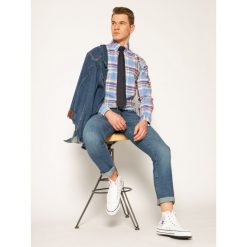 Jeansy Slim Fit Wrangler Larston W18SV777W. Niebieskie jeansy męskie Wrangler, m, bez wzorów. W wyprzedaży za 219,00 zł.