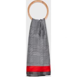 Answear - Chusta. Czarne szaliki damskie ANSWEAR, bez wzorów, z wiskozy. Za 39,90 zł.