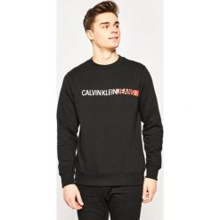 Bluza Calvin Klein Jeans J30J314871. Czarne bluzy męskie Calvin Klein Jeans, m, bez wzorów, z jeansu, bez kołnierzyka, bez rękawów, bez kaptura. W wyprzedaży za 239,00 zł.