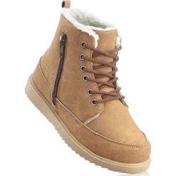 Kozaki sznurowane bonprix beżowy. Brązowe buty dziewczęce zimowe bonprix, na zimę, bez wzorów, bez obcasa. Za 34,99 zł.