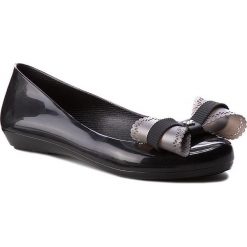 Baleriny ZAXY - Pop Charm Fem 81999 Black 90401 W285019. Czarne baleriny damskie Zaxy, bez wzorów, z tworzywa sztucznego, klasyczne, bez obcasa, na płaskiej podeszwie. W wyprzedaży za 119,00 zł.