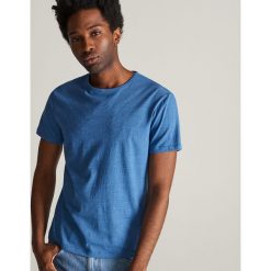 T-shirt z melanżowej dzianiny - Niebieski. Niebieskie t-shirty męskie Reserved, s, bez wzorów, z dzianiny, bez kołnierzyka. Za 29,99 zł.