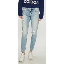 Pepe Jeans - Jeansy Joey. Niebieskie jeansy damskie Pepe Jeans. W wyprzedaży za 349,90 zł.