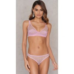 Figi: NA-KD Lingerie Siateczkowe figi w groszki – Pink