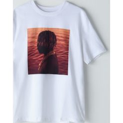Koszulka oversize Lil Yachty -. Koszulki damskie Cropp, s, bez wzorów, bez kołnierzyka. Za 59,99 zł.