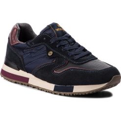 Sneakersy WRANGLER - Forest Suede WM182115 Navy 16. Niebieskie sneakersy męskie marki Wrangler, na co dzień, bez wzorów, z zamszu, eleganckie, bez zapięcia. W wyprzedaży za 249,00 zł.