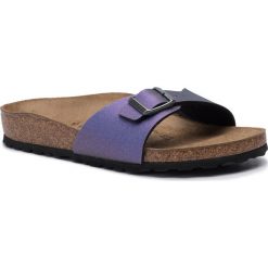 Klapki BIRKENSTOCK - Madrid Bs 1014297 Icy Metalic Violet. Fioletowe klapki damskie Birkenstock, bez wzorów, ze skóry ekologicznej, bez obcasa. Za 239,00 zł.