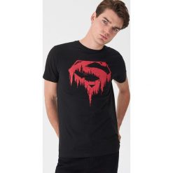 T-shirt Superman - Czarny. Czarne t-shirty męskie House, s, z motywem z bajki, bez kołnierzyka. Za 49,99 zł.
